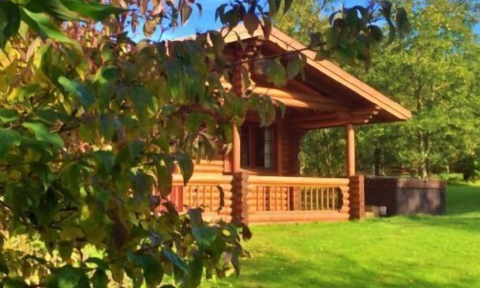 Morpeth Cabin | Bamburgh Log Cabin, with Hot Tub