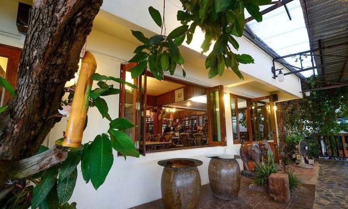 Samphao Lom House | Ban U Thong Accommodations