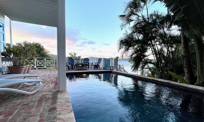 Estate Saint Quaco and Zimmerman House | Bananakeet