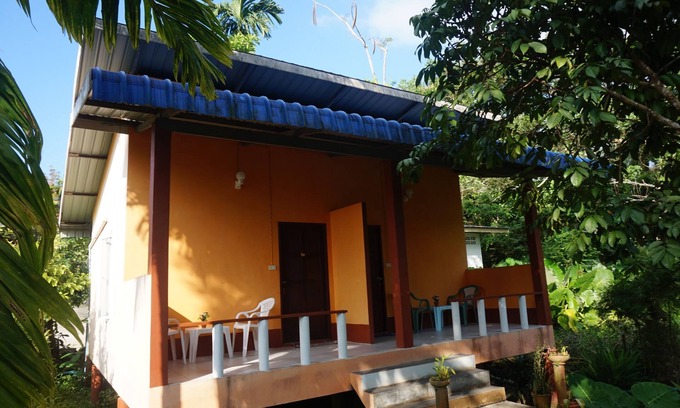 Khao Lak Hotel | Bangsak Hut