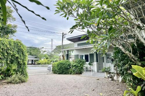 Krabi Bed & Breakfast | Bann Kam B&B