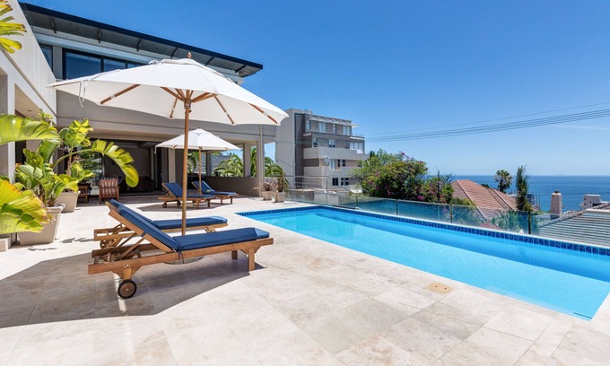 Bantry Bay Apartment | Bantry Retreat luxury guest house, Split level Apartment