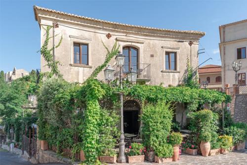 Savoca House | Bar Vitelli Charming suites