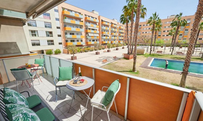 La Vila Olimpica del Poblenou Apartment | BarcelonaForRent Vila Olimpica Pool