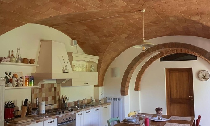 Gambassi Terme House | Barn with swimming pool near some of Tuscany's most evocative villages