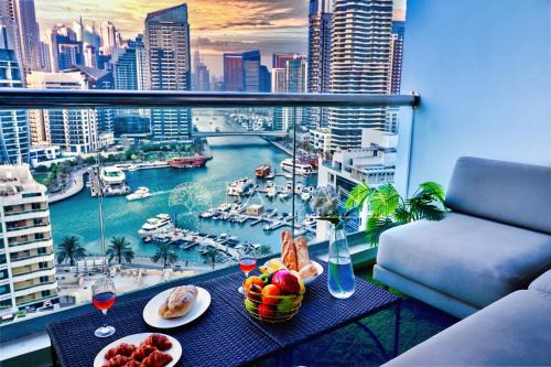 Dubai Marina Apartment | Barsana - Seaside Luxury 2BDR - Panoramic Marina & Sea Views