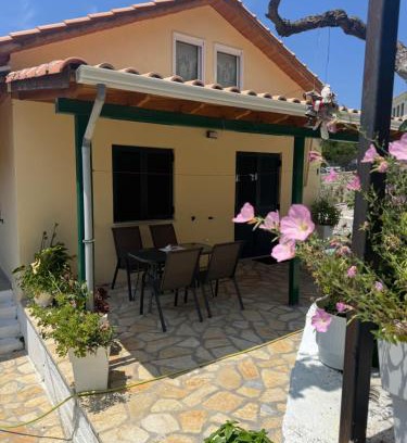 Spanokhorion House | Basil & Sunrise