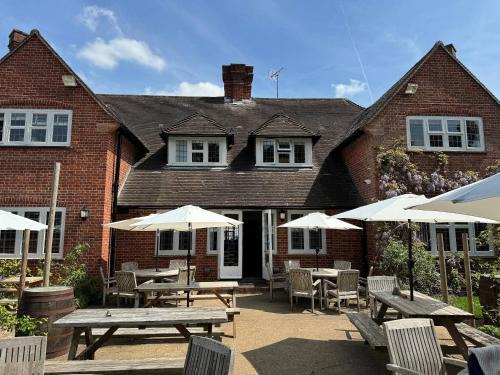 Henley Hotel | Baskerville