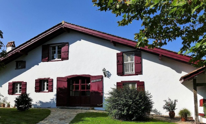 Louhossoa Apartment | BaskoParadis - Terrace with views - Garden - Donkey