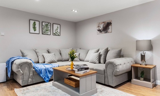 Shaftesbury Apartment | Battersea Area - Apartment - Sleeps6 - City Centre