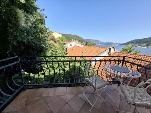 Bakar Apartment | Bay view apartment