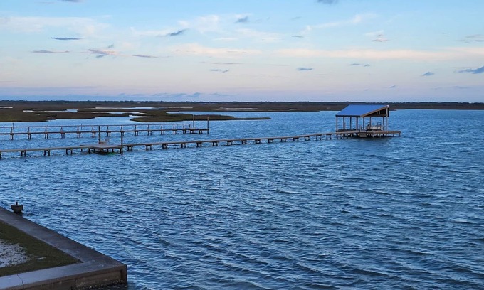Rockport House | Bayfront Home w/NEW 240' Private Fishing Pier - 2/2, sleeps 6