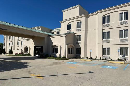 Slidell Hotel | Baymont by Wyndham Slidell