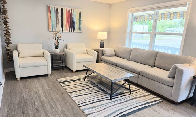 Villas House | Bayside Beach House Sleeps 10