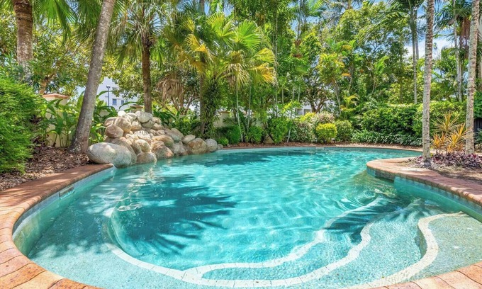 Cairns North Apartment | Bayside Escape A Short Stroll from the Esplanade