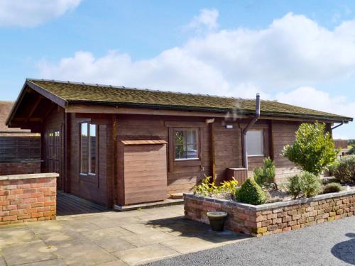 Nuneaton House | Baytree Lodge - Uk13322