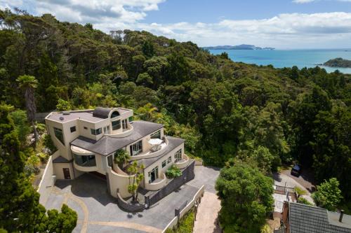 Paihia House | Bayview Panorama - Paihia Holiday Home