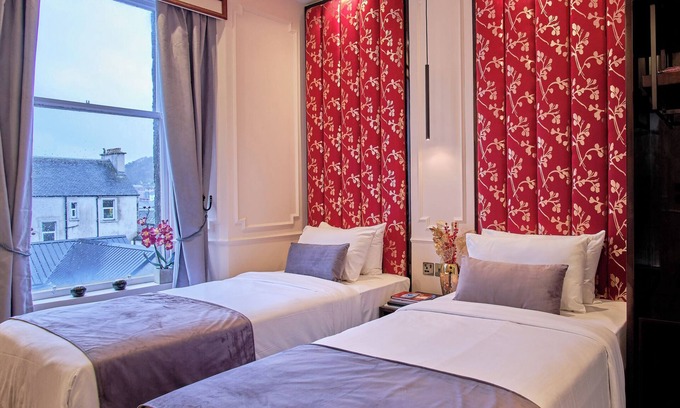 Oban Hotel | Bayview Retreat | Explore Oban, Cruises, Museums, Close to McCaig's Tower
