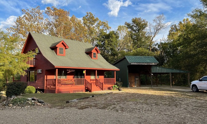 Mount Ida Cabin | BB's River Cabin