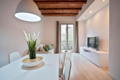 El Camp de l'Arpa del Clot Apartment | BcnStop Sant Pau Suites
