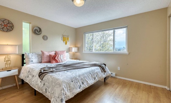 Highline Apartment | BD37 2b1b Apt Unit 2 @S Seattle close to airport