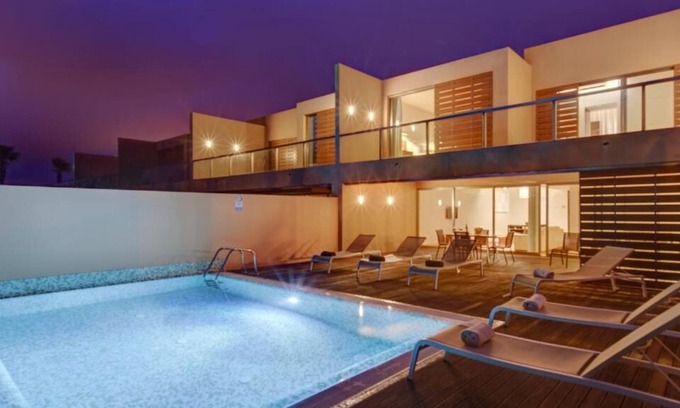 Salgados House | Beach Adventures! TWO Relaxing 2BR Villas, Full Kitchen, Pool, Pets Allowed!