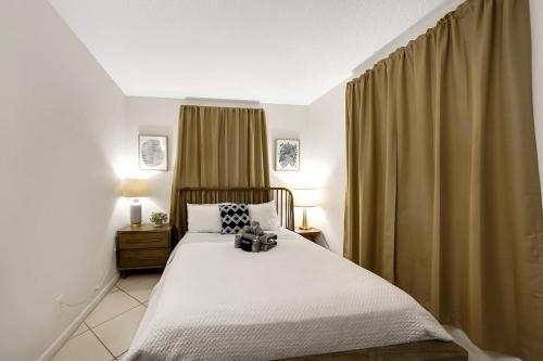 Singer Island Apartment | Beach Apart By Pmi Unit 4