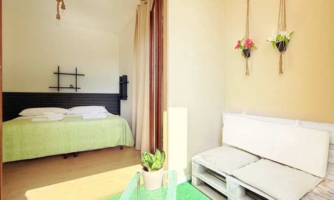 Quartu Sant'Elena Apartment | Beach Apartment Da Elisa MareSol - 2 Bedrooms, Parking, Walk to the Sea