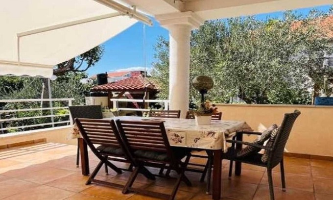 Brodarica Apartment | Beach apartment Alenka Red