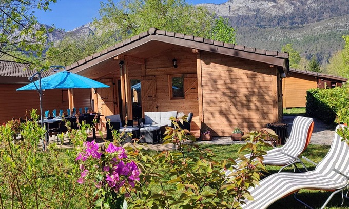 Verthier Ski Chalet | Beach Cabin on Lake Annecy