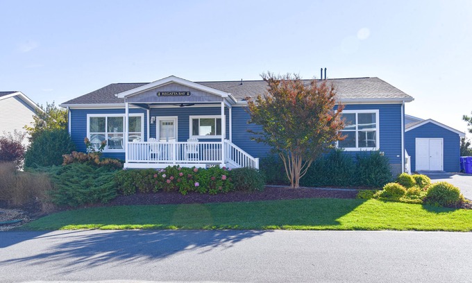 Long Neck House | Beach comfort-lovely home, beach, pools, pet friendly!