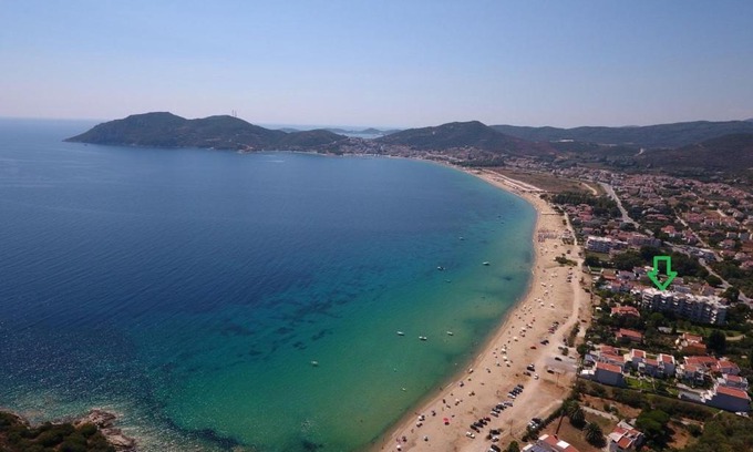 Nea Iraklitsa Apartment | Beach Front Apartment