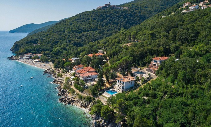 Moscenicka Draga House | Beach front home in Moscenicka Draga