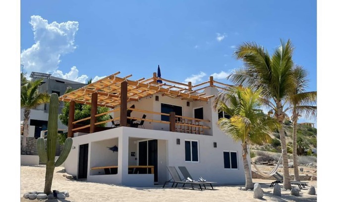 El Sargento Apartment | Beach Front Lofts 2