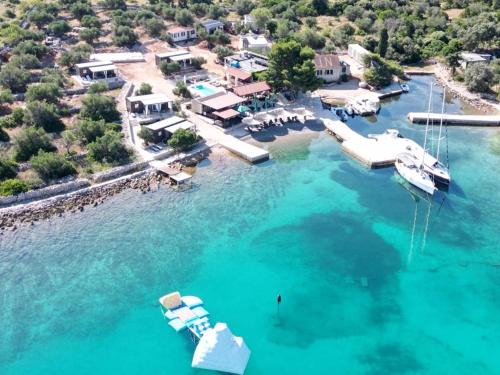Kornati House | Beach house Lady - resort & tavern BAIN, free transport, pool, Island of Žut - Kornati