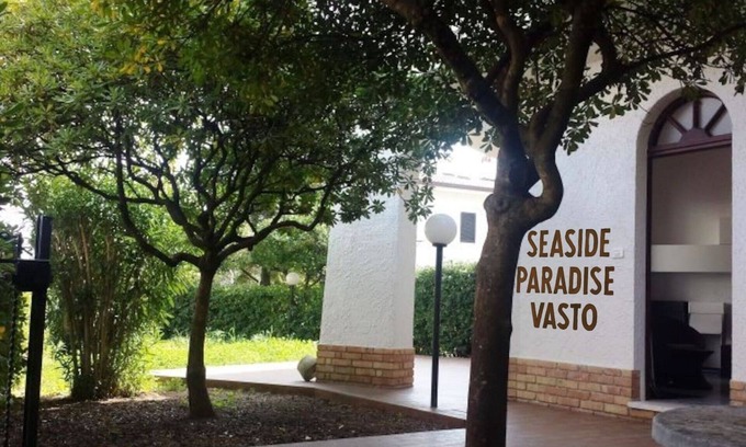 Vasto House | Beach house with large garden (Seaside Paradise Vasto)