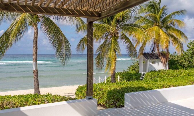 West Bay Villa | Beach Living at Conch Point Villa (BLJJ)