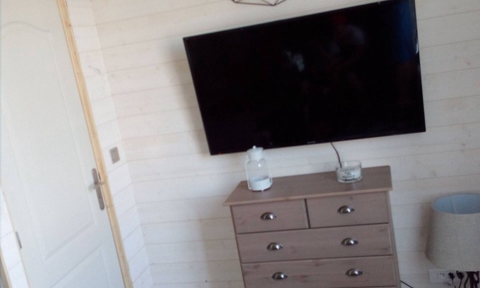 Veules-les-Roses Apartment | BEACH side. Studio all new sea view