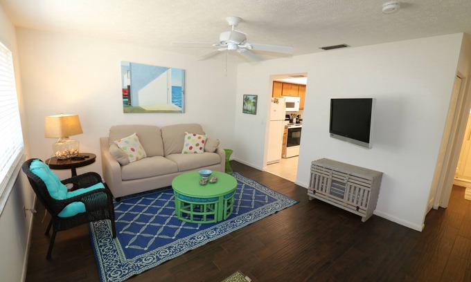 Fort Pierce House | Beach, sun and fun on island time in Ft. Pierce