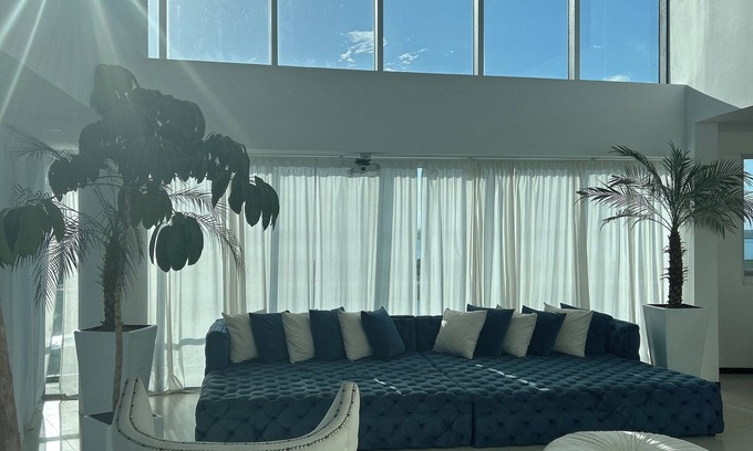 Cancun Apartment | beach view n ride away from the noise n paradise island