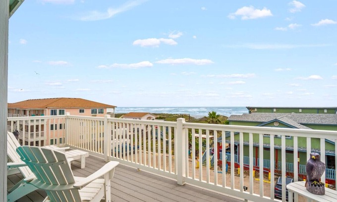 Sand Point House | “Beach Views—Shell Yeah! Beach House is your stylish, fun-filled coastal escape with private bathrooms & neighborhood pool-Just steps from the sand!”