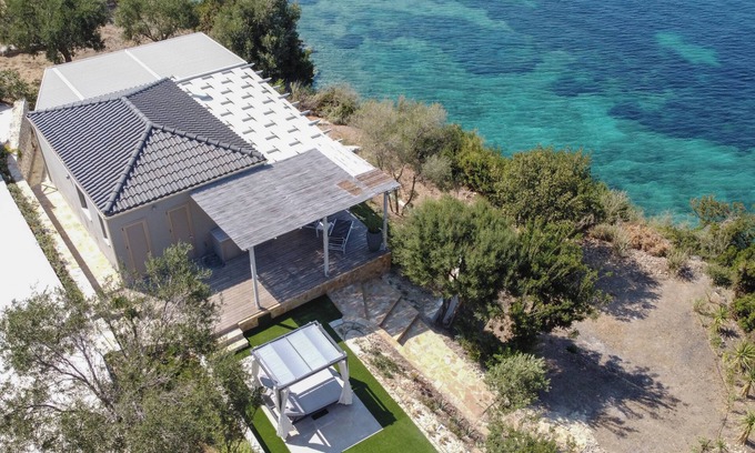 Marathias House | Beach Villa Cavo - with private sea access