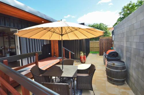 Coopers Beach Hotel | BeachBox Boutique Accommodation