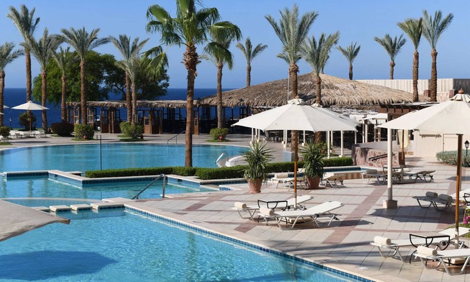 El Hadaba Hotel | Beachfront Resort | 3 Rooms, Spa, Pools, Diving, Archery & Ras Mohammed Tours