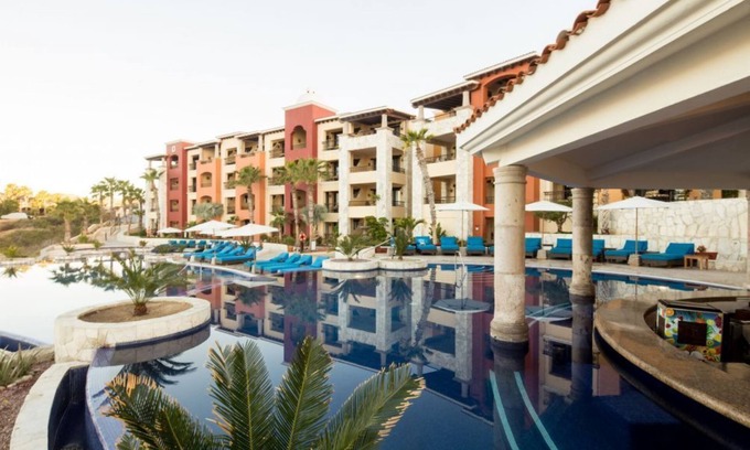 Los Cabos Hotel | Beachfront 1BR Condo in Hacienda Encantada