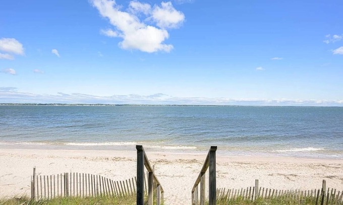 Hampton Bays Cottage | Beachfront 3-bedroom cottage on 1.2 private acres, just renovated!