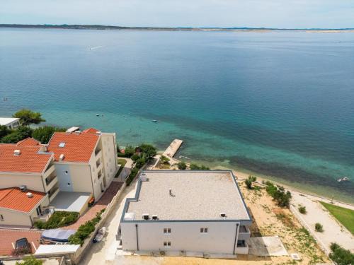 Rtina Apartment | Beachfront Apartments Tić with Seaview