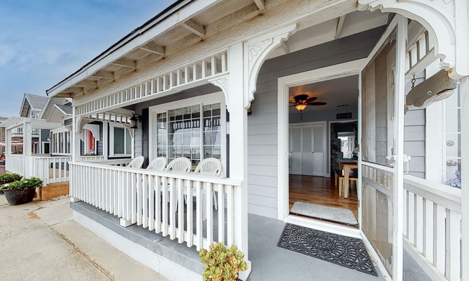 Townsite House | Beachfront beauty steps from the sand with views, vibes, and a private BBQ patio