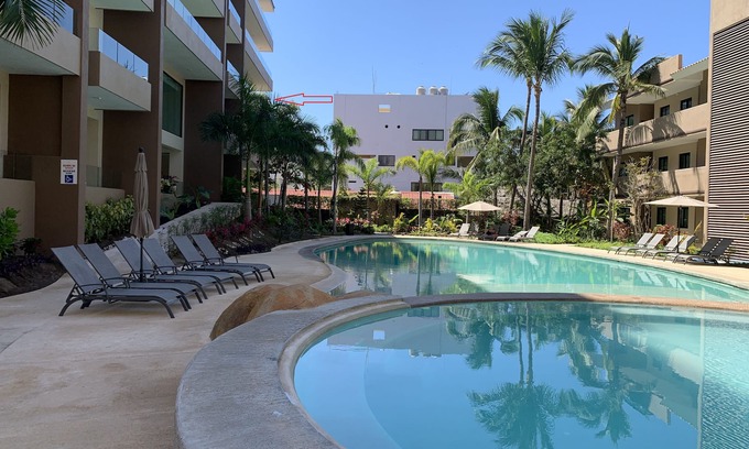 San Francisco Condo | Beachfront Condo 3 Bedrooms 3 Bathrooms with Heated Pool and steps to Town