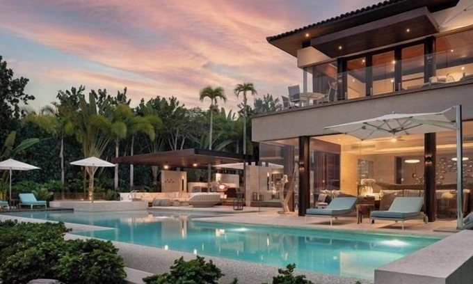 Punta de Mita House | Beachfront & Fully Staffed Home w/Gym | Movie Teather & 60-foot infinity pool | 6 Bedrooms